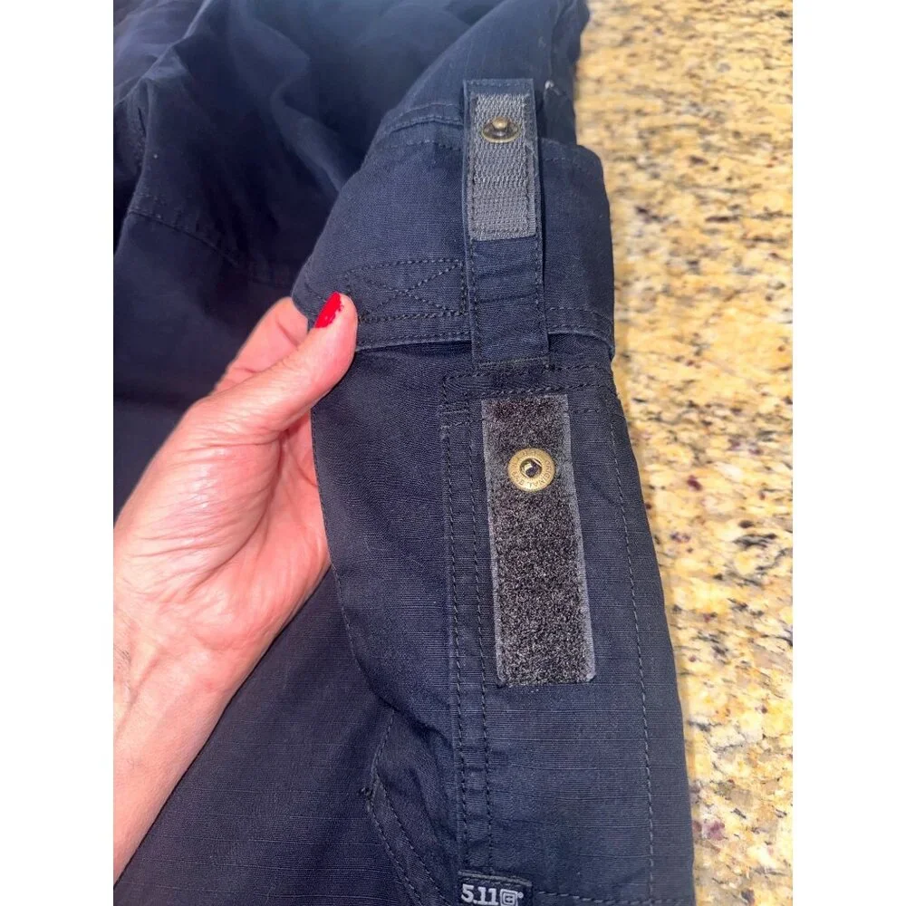 5.11 Tactical Navy Blue Cargo Pants W/ Multiple Pockets Womens/Mens 30X36 Combat